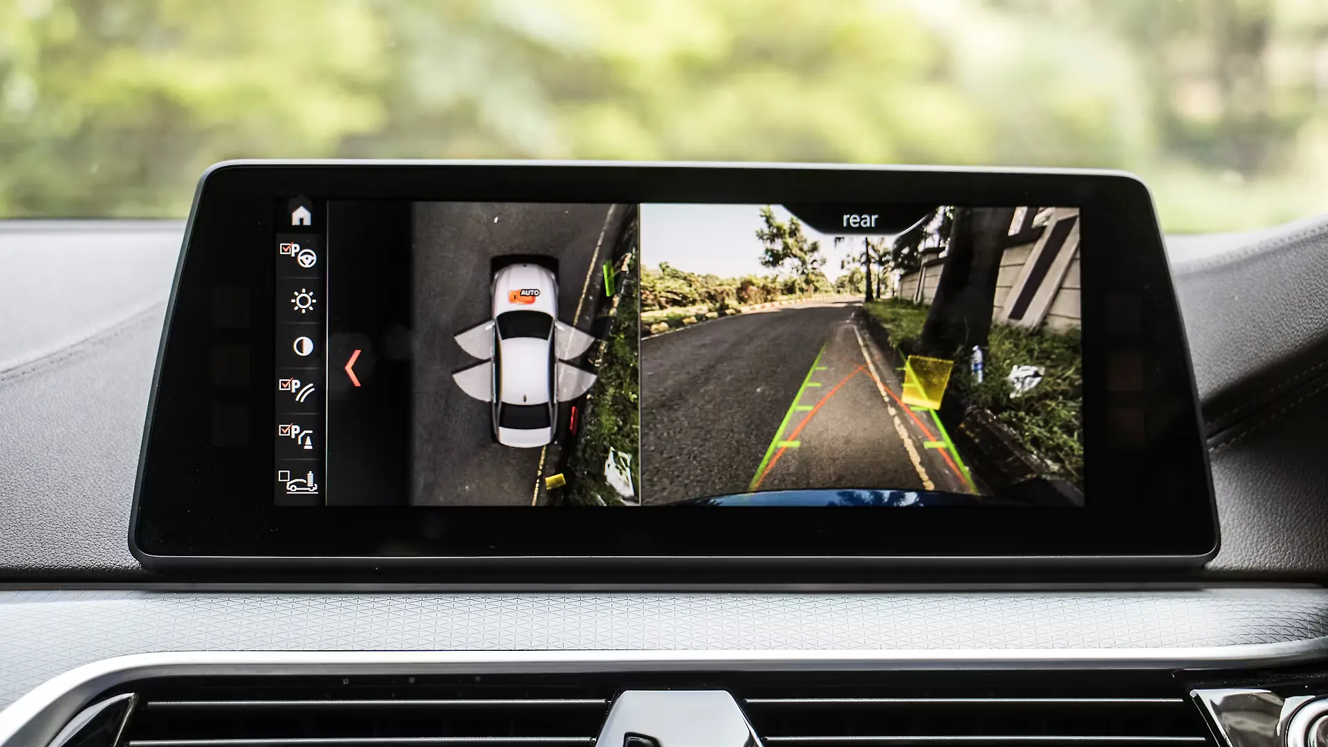 BMW 5 Series: Mobile communication devices in the vehicle BMW 5 Series: Mobile communication devices in the vehicle